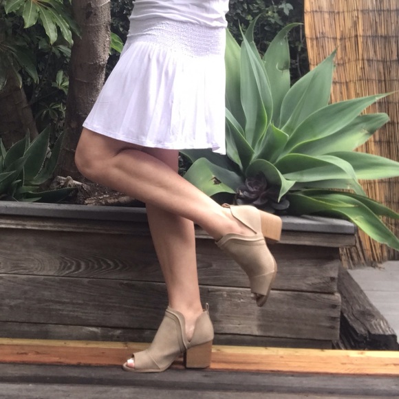 ☕️Taupe Slide on Bootie🤩 - Picture 2 of 3